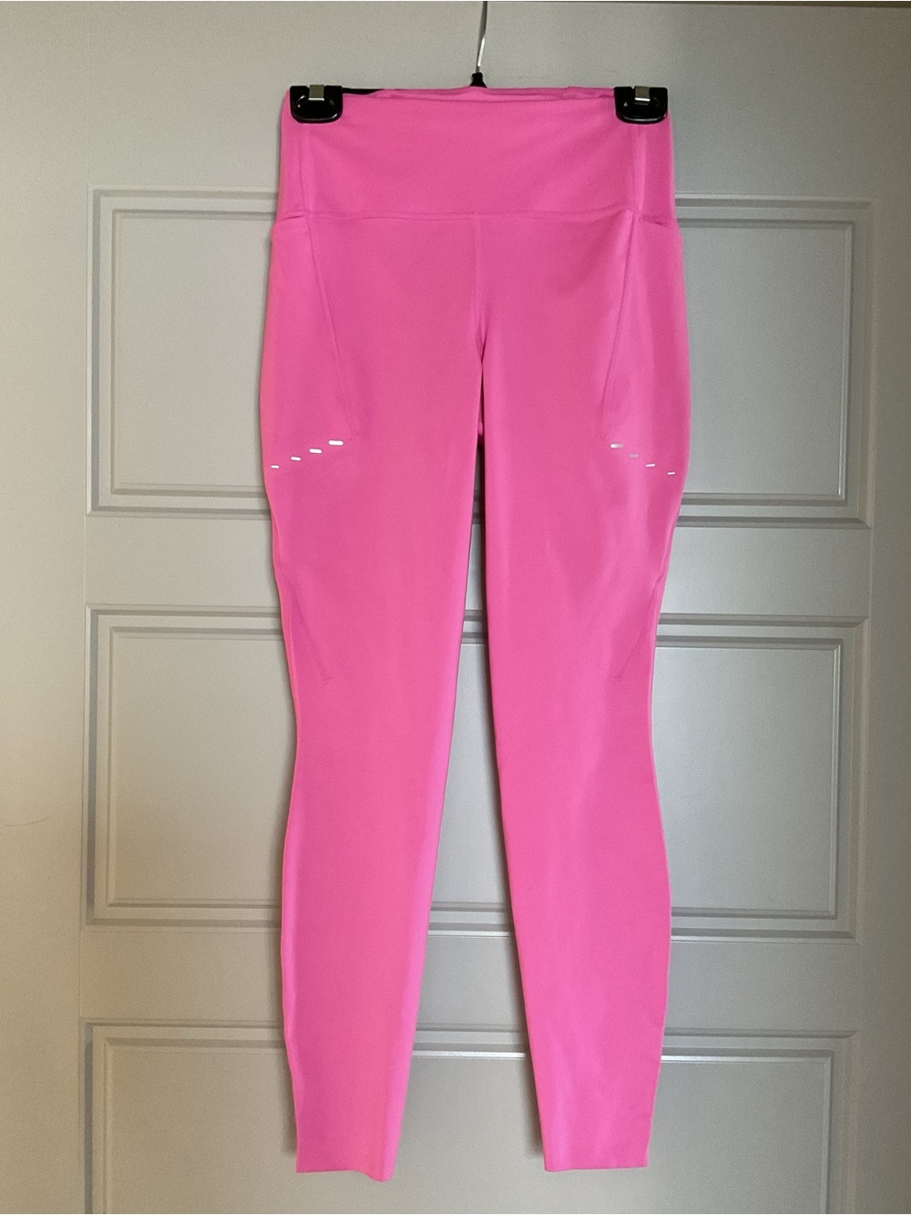 Nike Swift High-Waisted 7/8 Running Leggings with Pockets